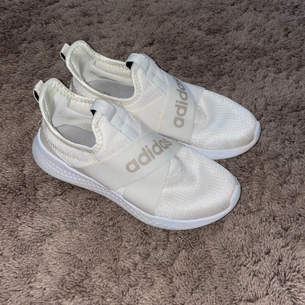 Adidas tennis shoes